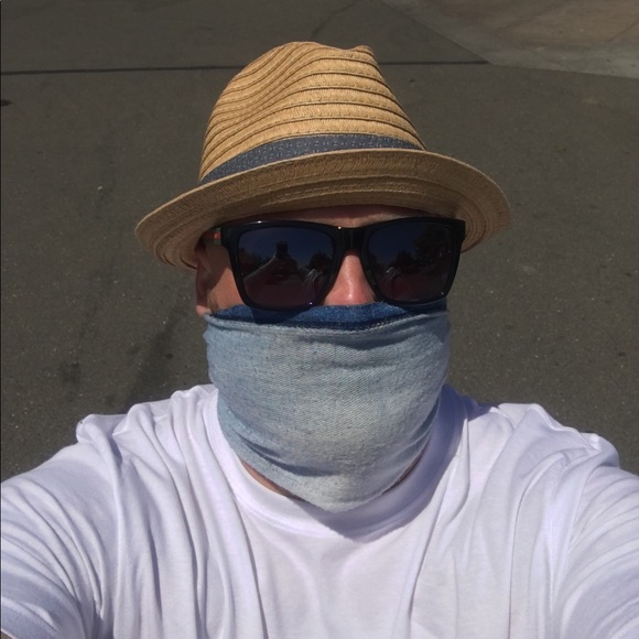 Meet your Posher, Matthew - Picture 1 of 1